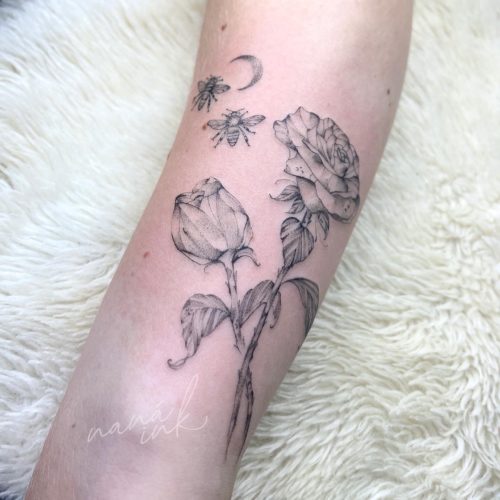 Tatuagem Floral Rosas no Antebraço