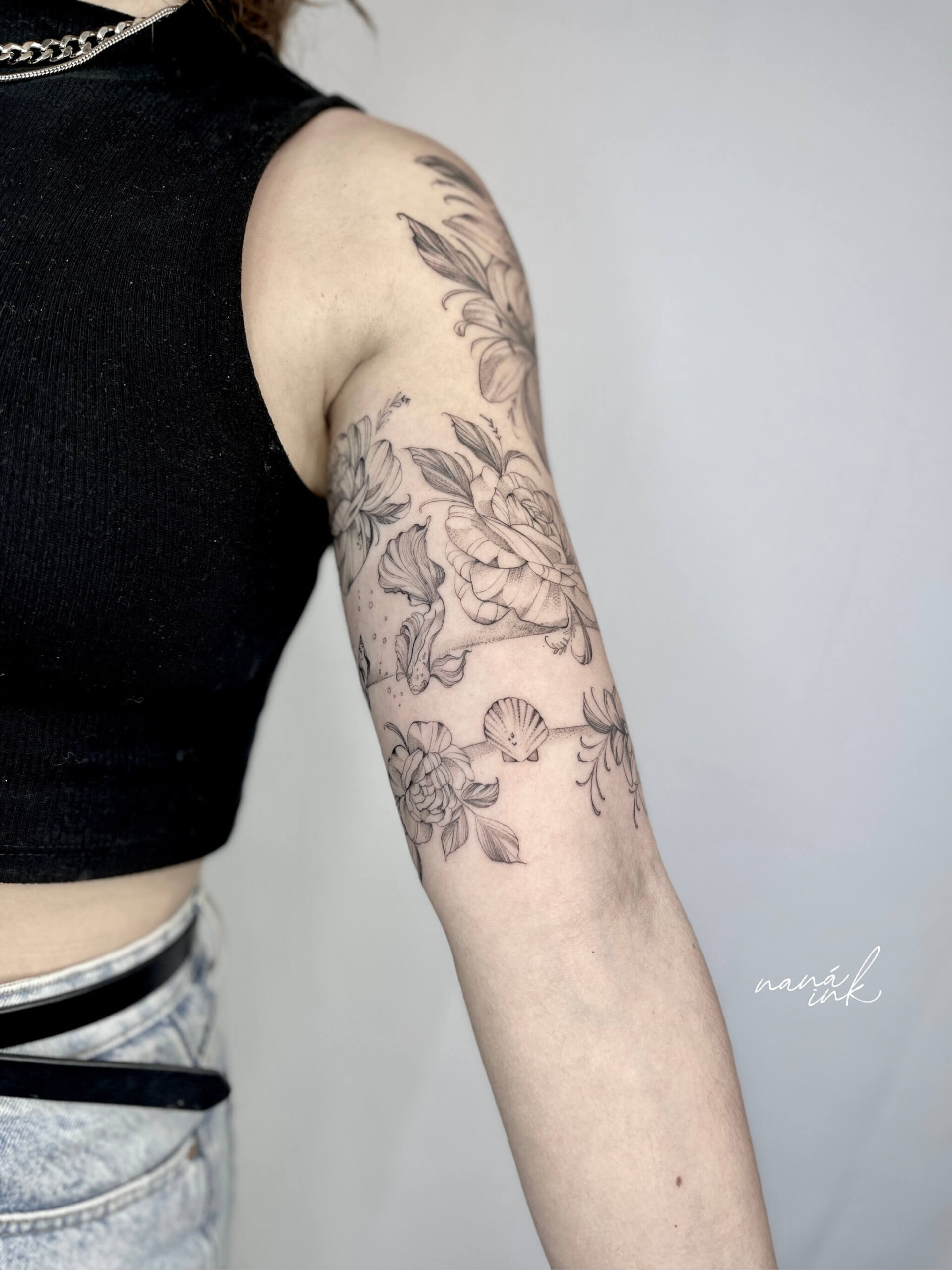 Tatuagem Floral no Braço