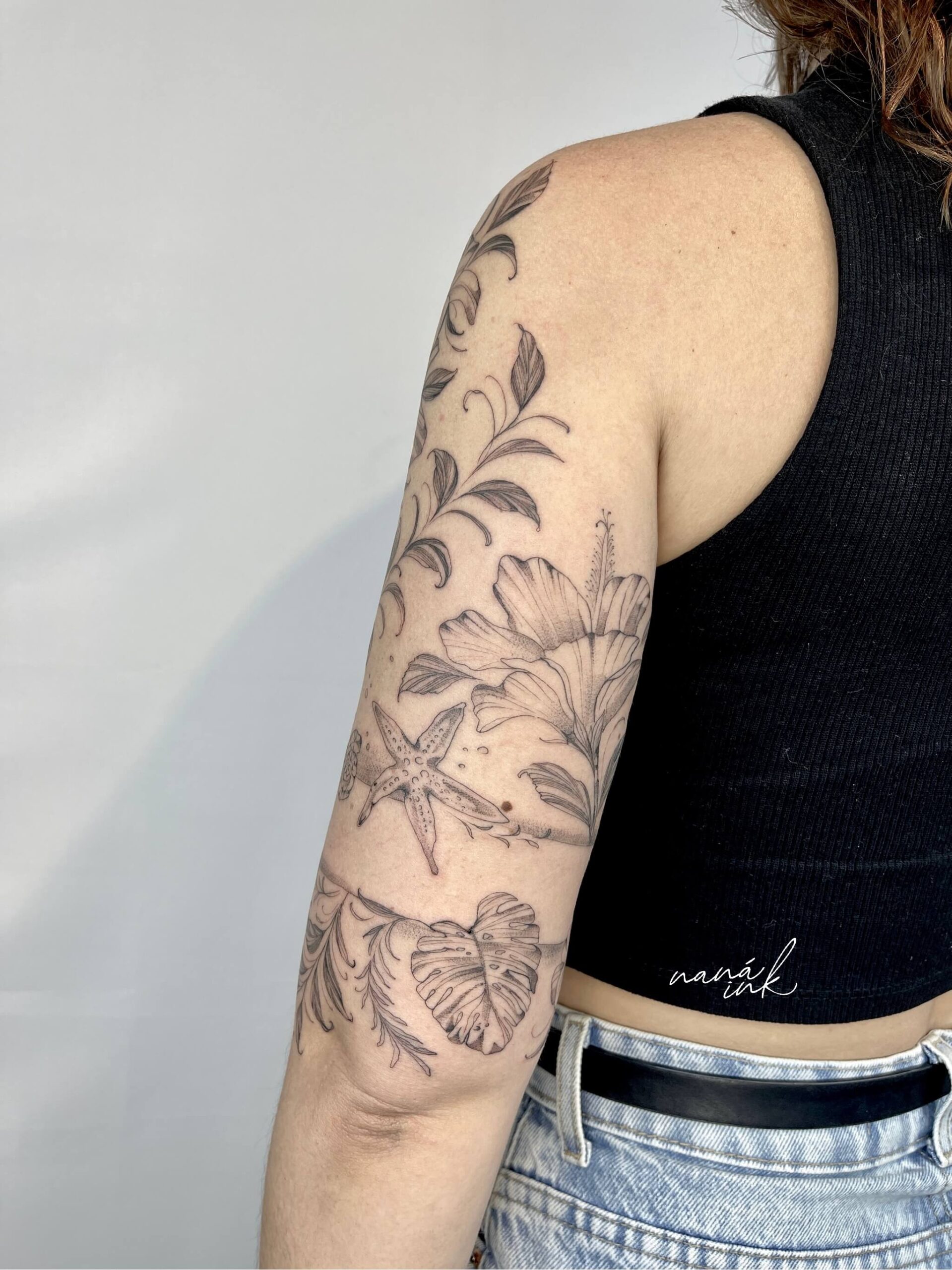 Tatuagem Floral no Braço