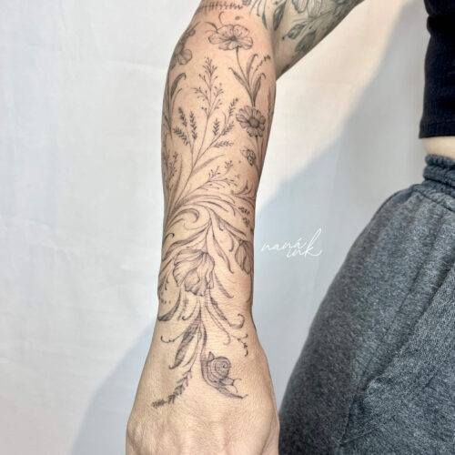 Tatuagem Flores no Braço